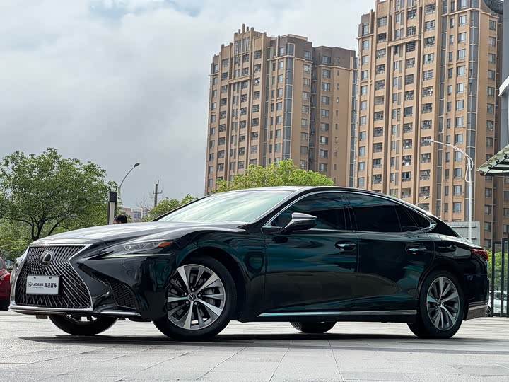 Lexus LS 2018 350 V — фото 1