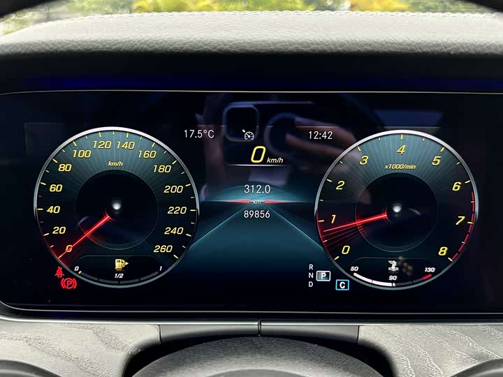 Mercedes-Benz CLS 2021 CLS 300 — фото 22