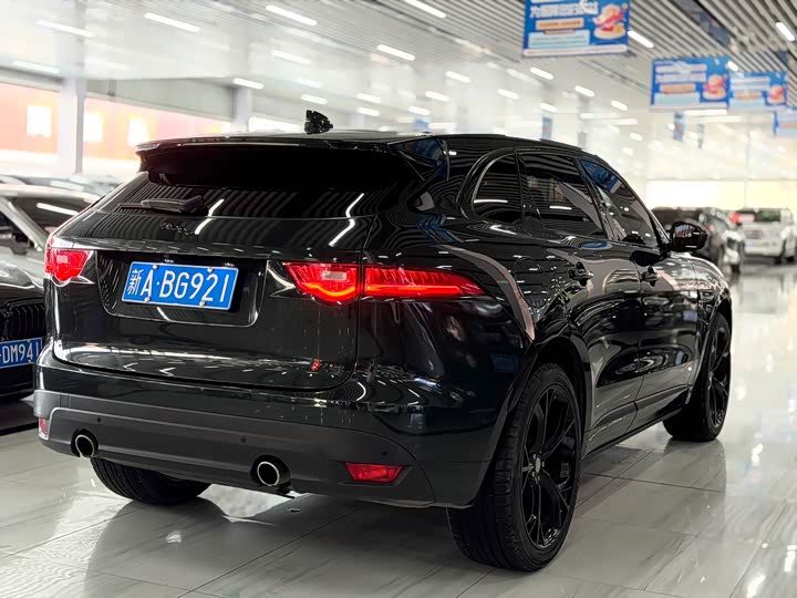 Jaguar F-PACE 2018 3.0 SC 4 WDR-Sport — фото 9