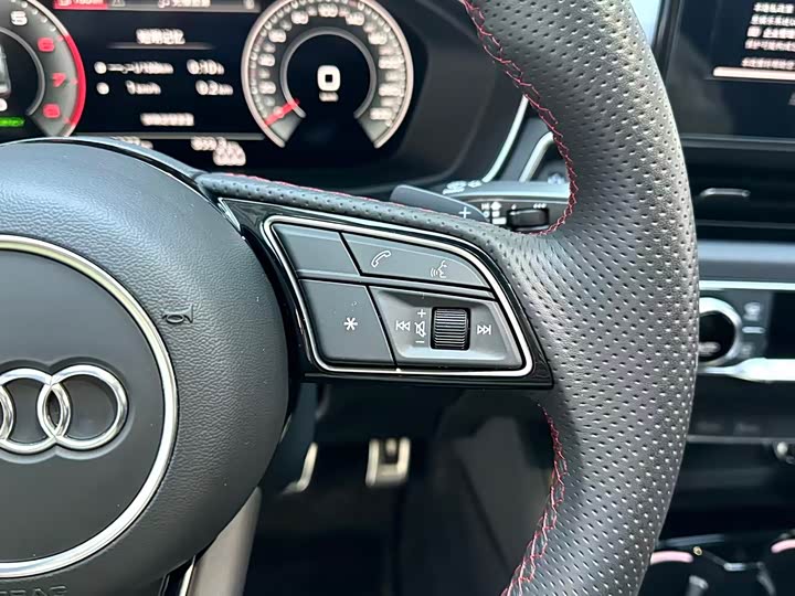 Audi A4L 2025 200 40 TFSI — фото 15