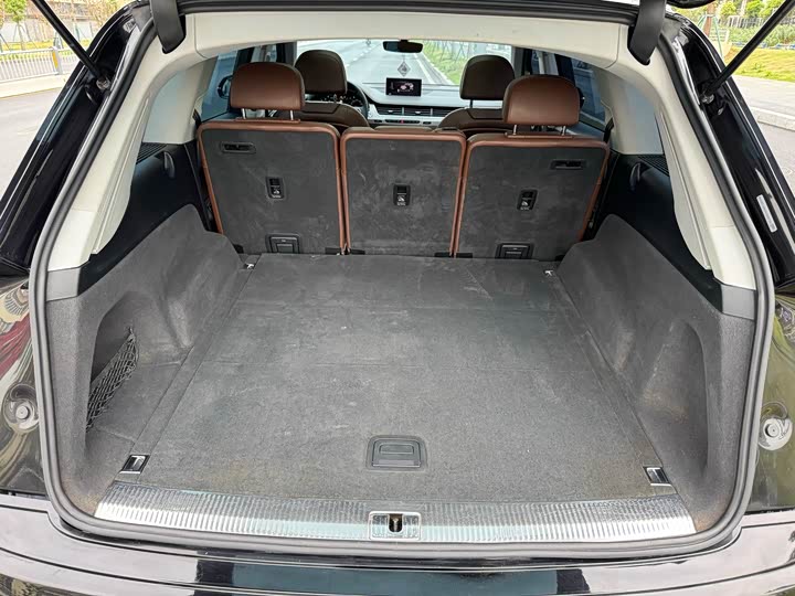 Audi Q7 2016 40 TFSI Comfort — фото 11