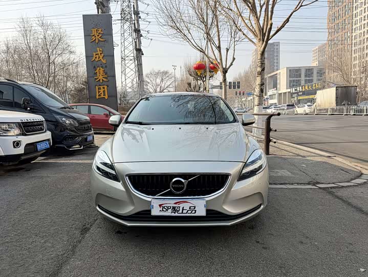 Volvo V40 2017 T 3 — фото 2