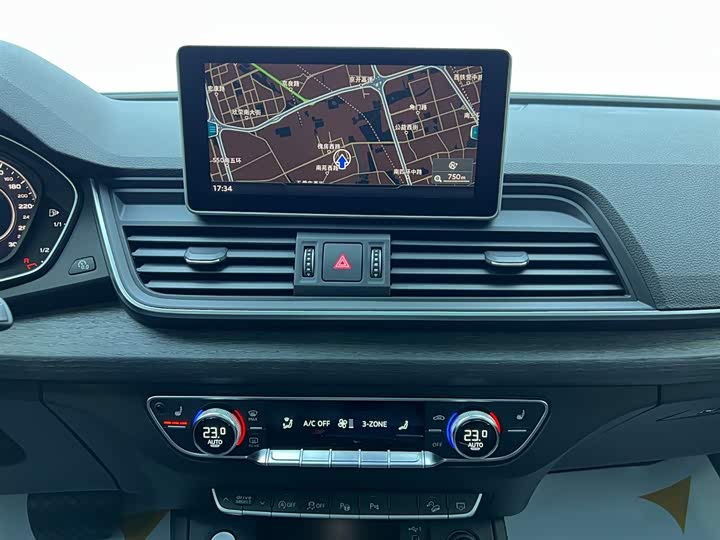 Audi Q5L 2020 45 TFSI — фото 13