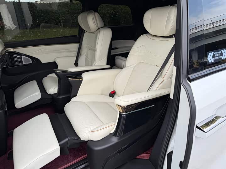 Trumpchi M8 2023 400 T — фото 10