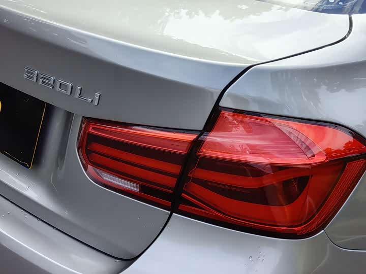 BMW 3 Series 320Li базовая — фото 10