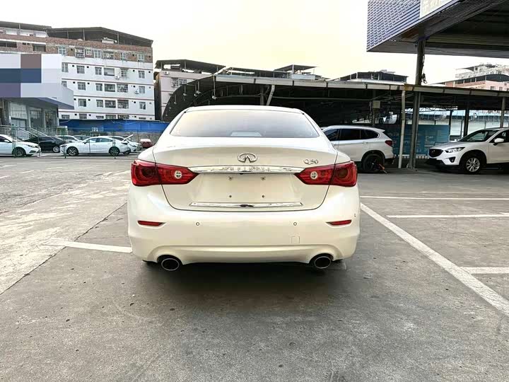 Infiniti Q 50 L 2016 2.0 T — фото 5