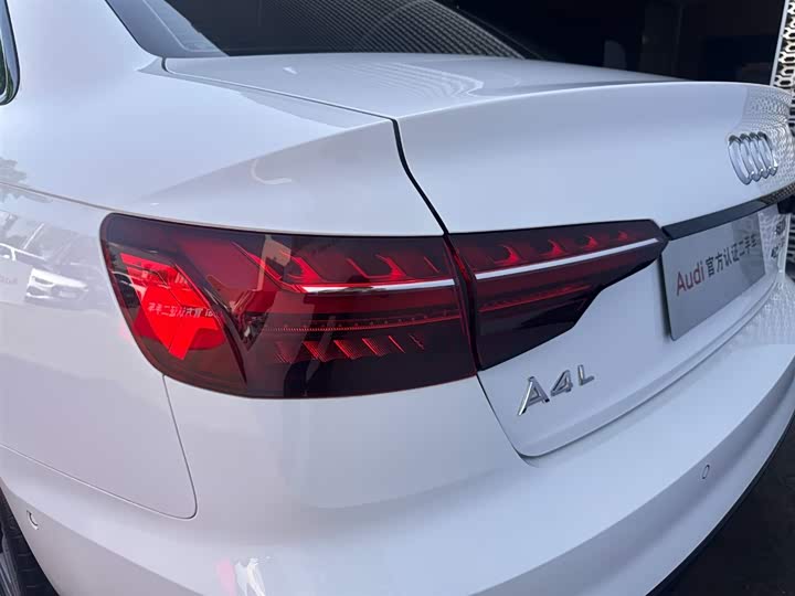 Audi A4L 2022 40 TFSI — фото 17