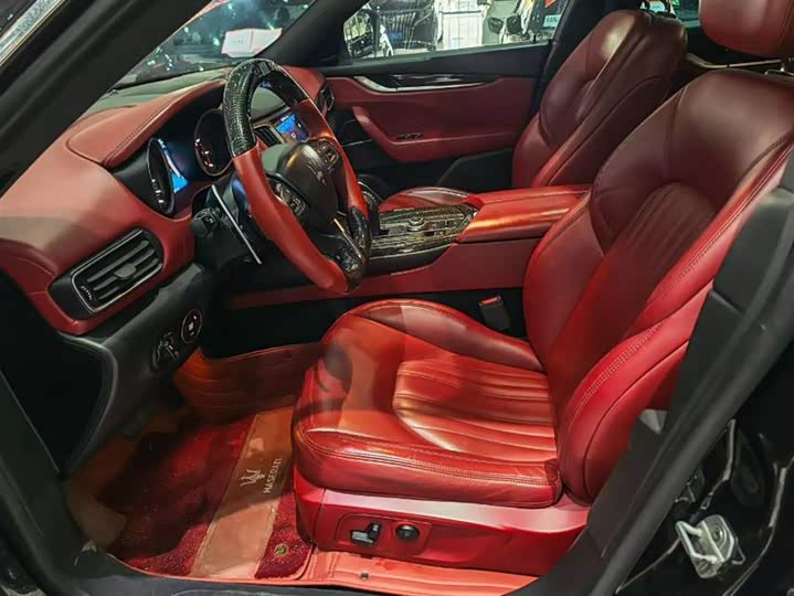Maserati Levante 2016 3.0 T Standard — фото 4