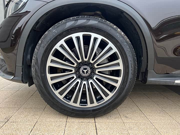 Mercedes-Benz GLC 2019 GLC 260 L 4 MATIC — фото 5