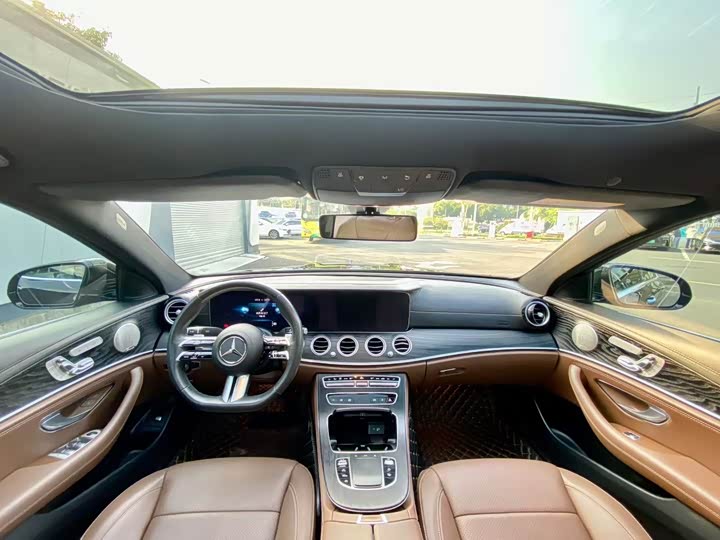 Mercedes-Benz E-Class 2023 E 300 L Luxury — фото 8