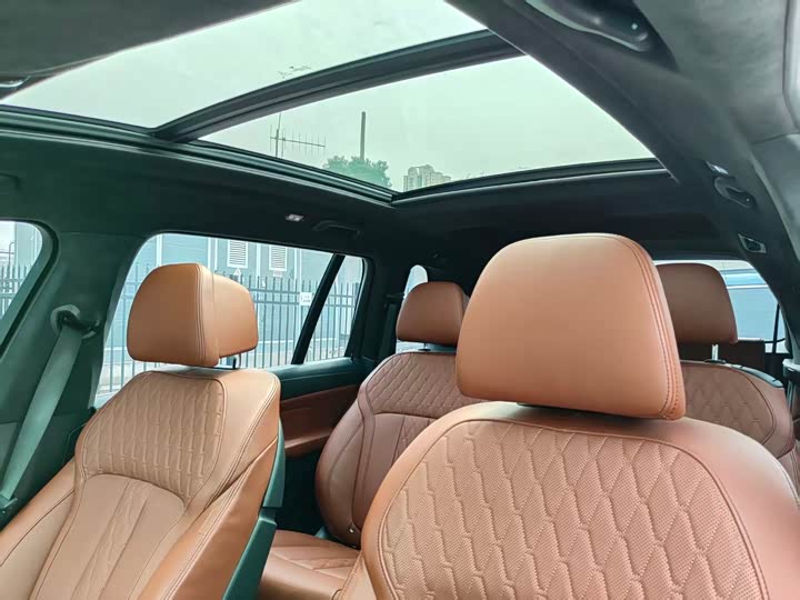 BMW X7 2020 x Drive 40i — фото 7