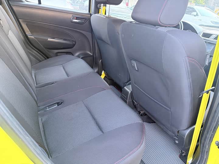 Suzuki Swift — фото 3