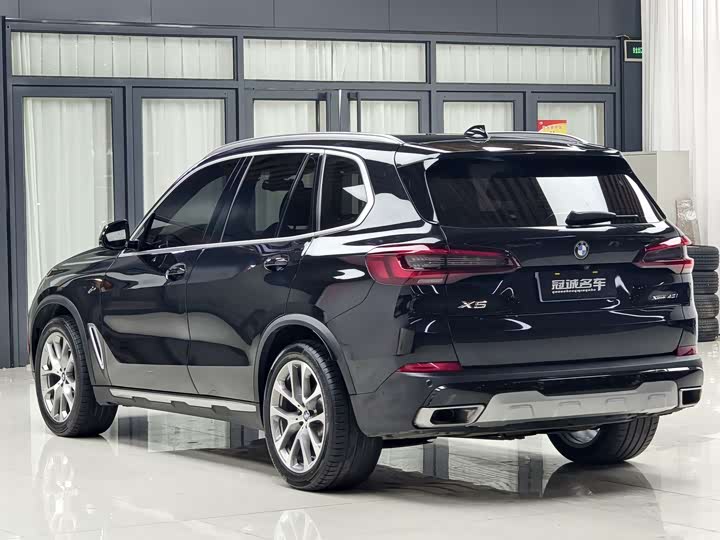 BMW X5 2020 x Drive 30i M — фото 12