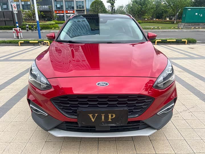 Ford Active 2020 Eco Boost 180 AT — фото 2