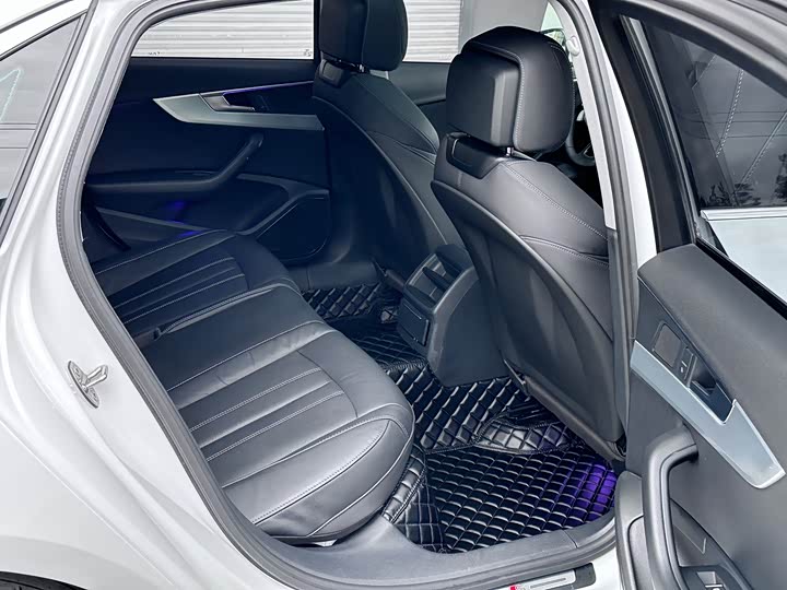 Audi A4L 2020 40 TFSI — фото 13