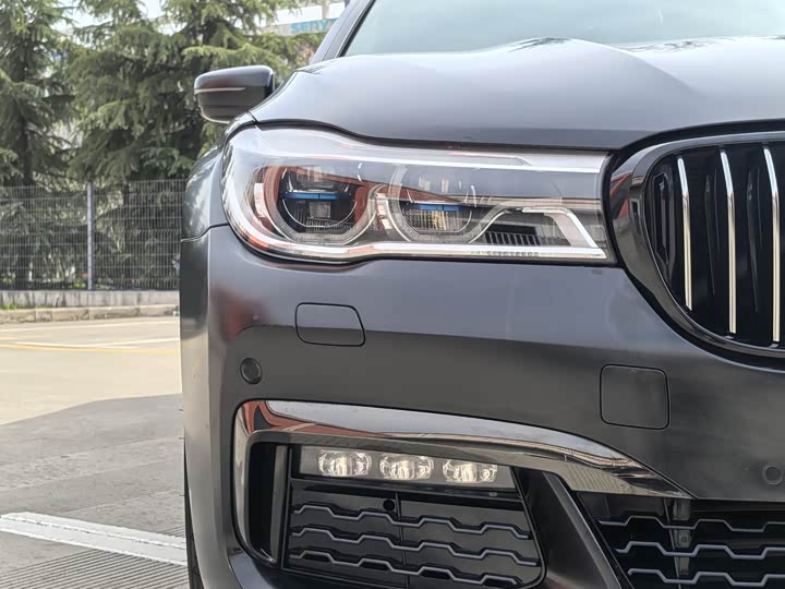 BMW 7-Series 2018 740 Li x Drive M — фото 23