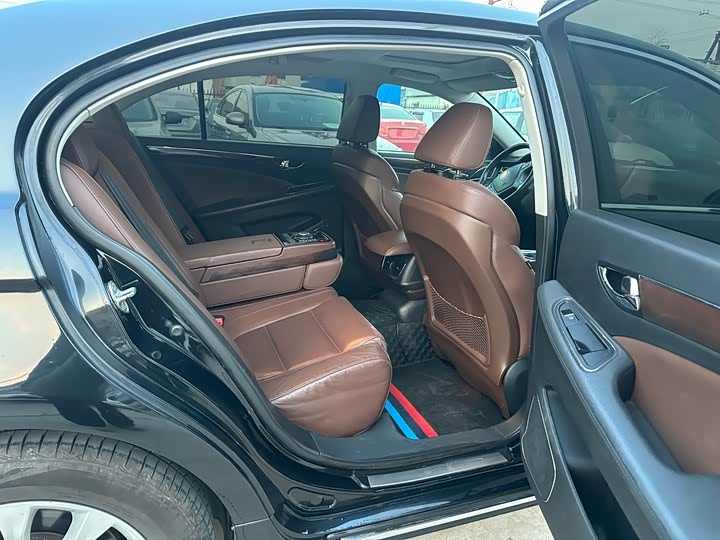 Hongqi H7 2015 2.0 T Luxury — фото 8