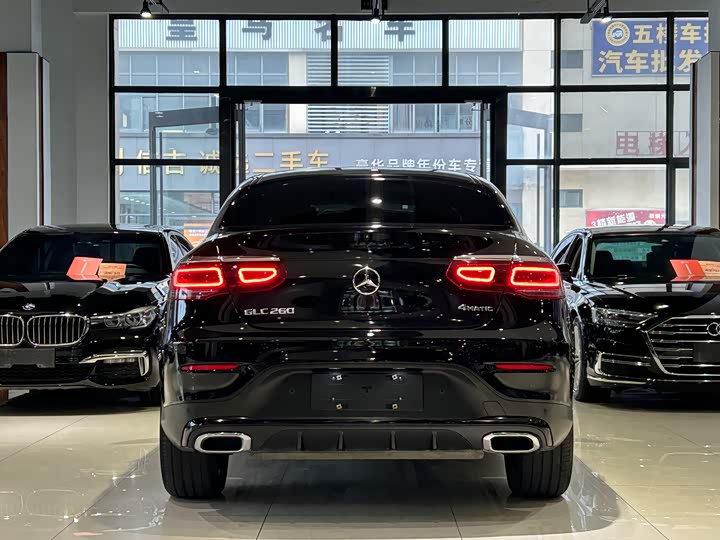 Mercedes-Benz GLC 2023 GLC 260 4 MATIC SUV — фото 28