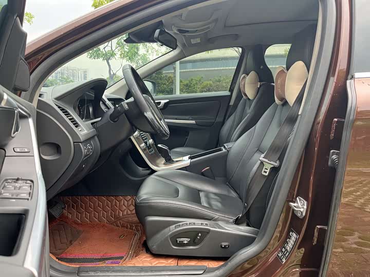 Volvo XC60 2016 T 5 — фото 18