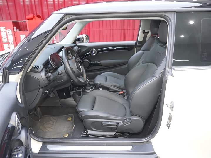 MINI Hatch — фото 10