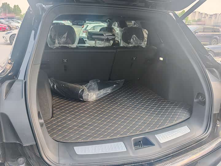 Cadillac XT 5 2026 2.0 T Premium — фото 13