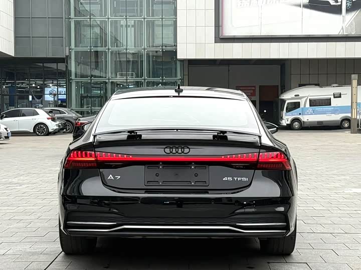 Audi A7 2023 45 TFSI — фото 7