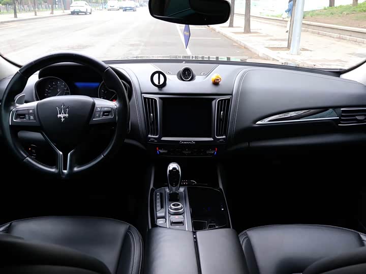 Maserati Levante 2016 3.0 T Standard — фото 8