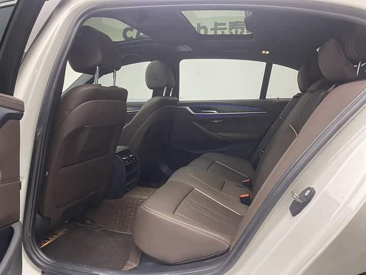 BMW 5-Series 2023 530 Li Leading M — фото 19