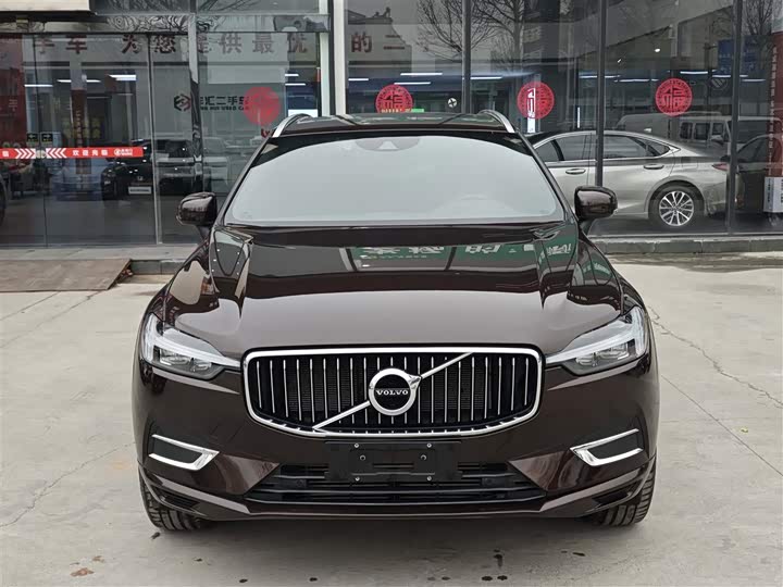 Volvo XC60 2021 T 5 4 WD — фото 3