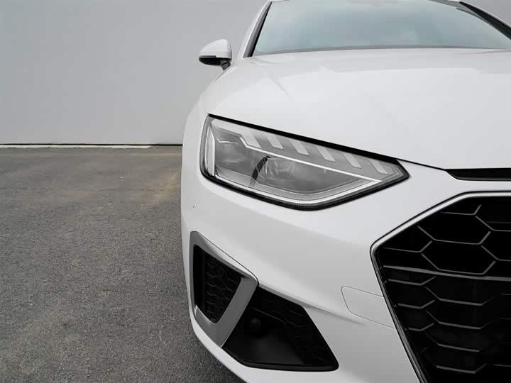 Audi A4L 40 TFSI стиль-динамик — фото 16