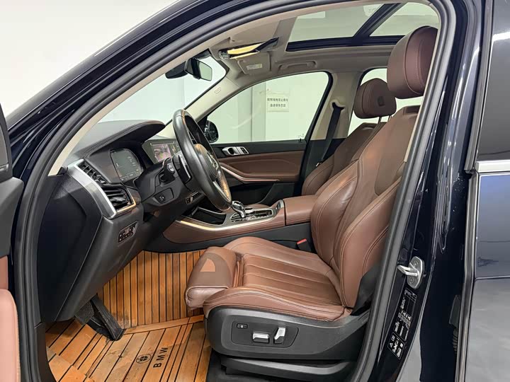 BMW X5 2019 x Drive 40i M — фото 5
