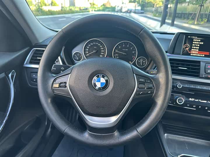 BMW 3 Series 320Li стиль — фото 16