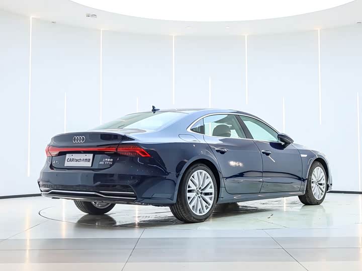 Audi A7L 2024 45 TFSI S-line — фото 5