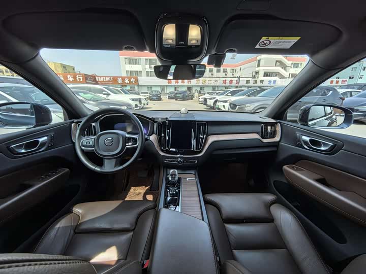 Volvo XC60 2023 B 5 4 WD — фото 15