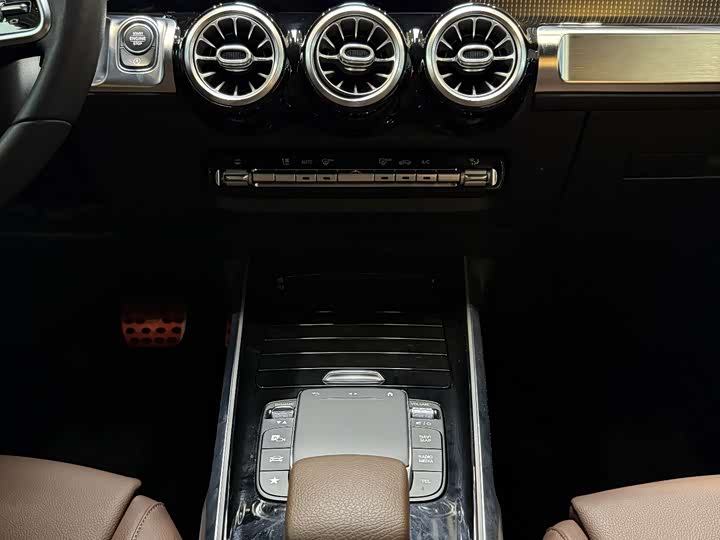 Mercedes-Benz GLB 2020 GLB 200 — фото 12
