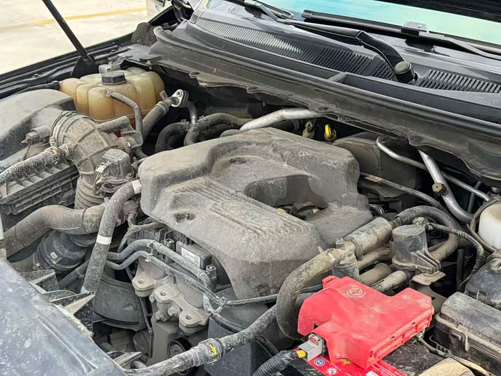 Ford Everest — фото 14