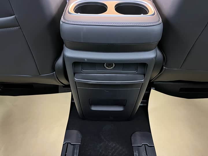 Trumpchi M8 2024 400 T — фото 29