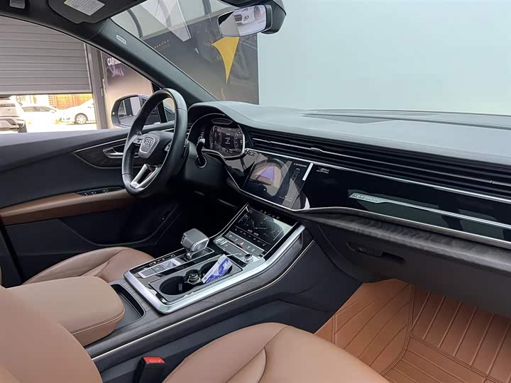 Audi Q7 2020 55 TFSI quattro — фото 22