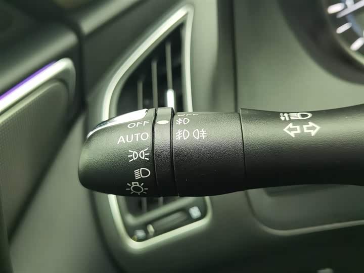 Infiniti Q50L 2022 2.0 T — фото 21