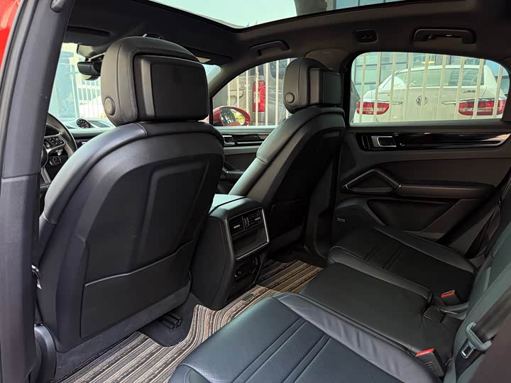 Porsche Cayenne 2019 Cayenne Coupé 3.0 T — фото 9