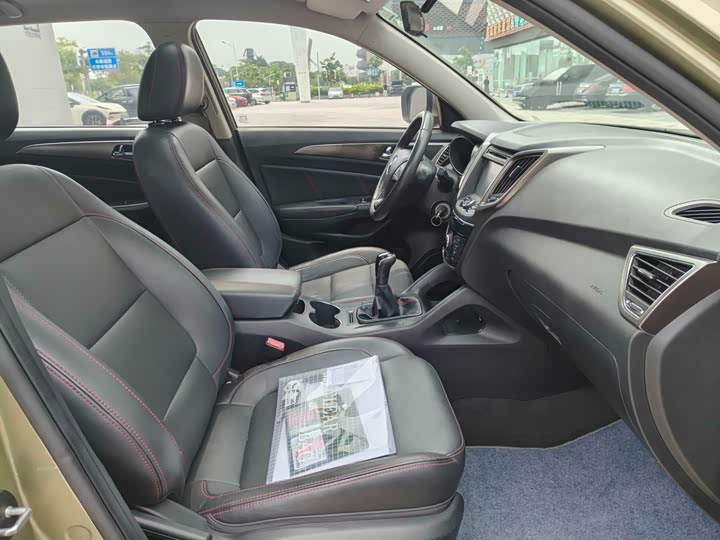 Changan CS75 2014 2.0 L MTLuxury V — фото 12