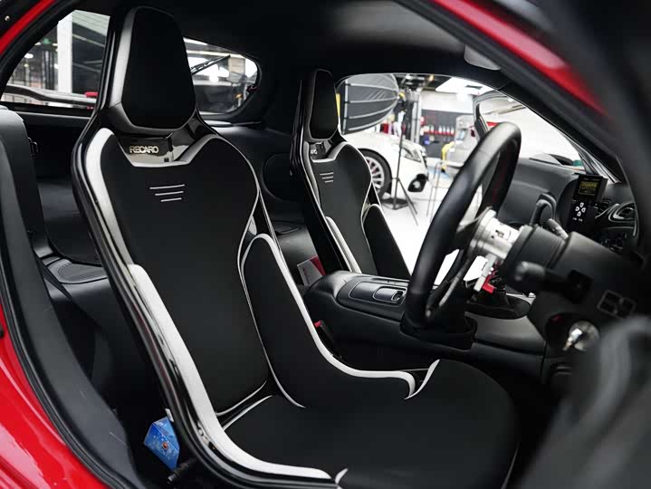 Mazda RX-7 2015 1.6 L MT — фото 14