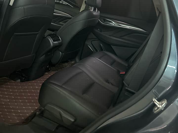 Buick Enclave — фото 10