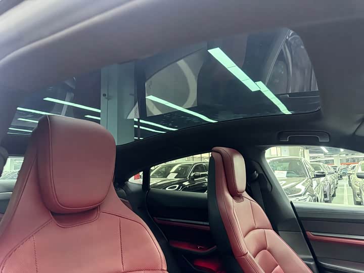 Porsche Taycan 2019 Taycan 4 S — фото 11