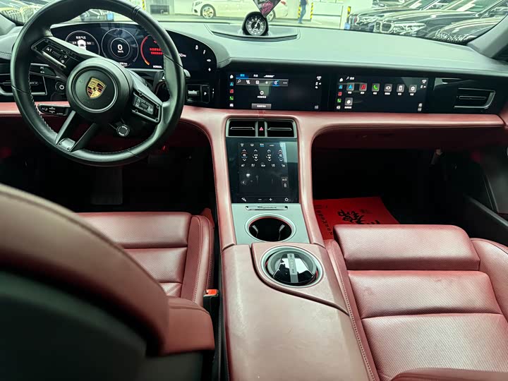 Porsche Taycan 2019 Taycan 4 S — фото 8