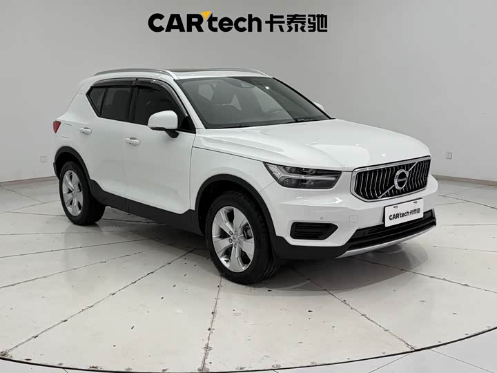 Volvo XC40 2022 T 4 WD — фото 4