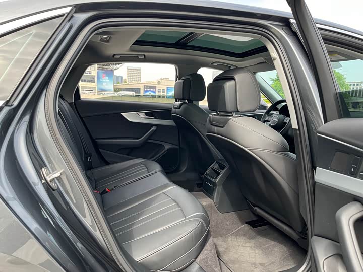 Audi A4L 2022 40 TFSI — фото 14