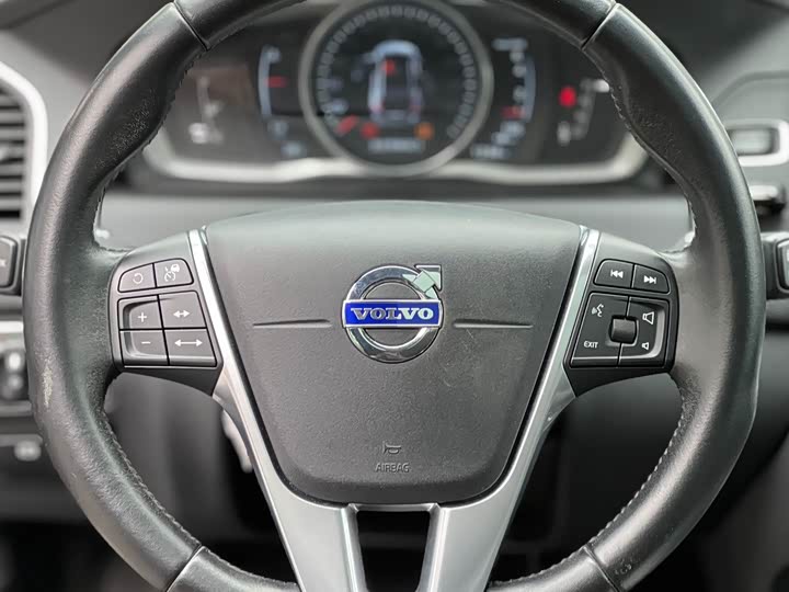 Volvo XC60 2016 T 5 AWD — фото 5