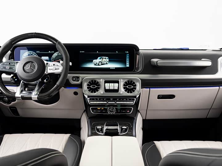 Mercedes-Benz G-Class 2022 AMG G 63 — фото 13