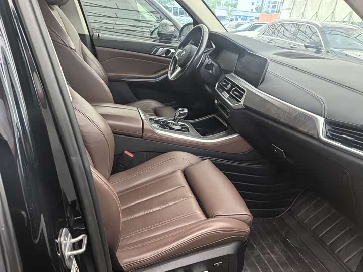 BMW X5 xDrive30i M спортпакет — фото 14